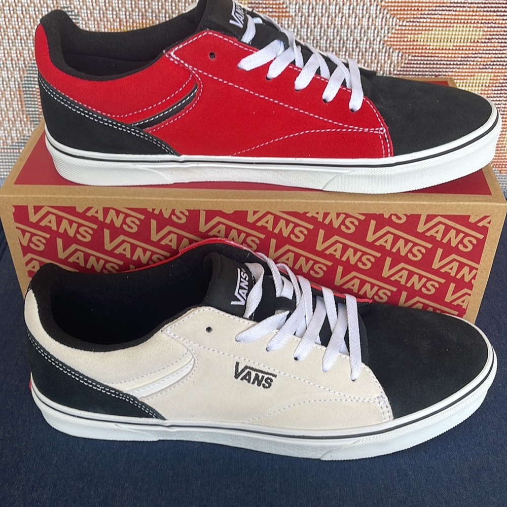 Vans® Seldan WMNS Shoes
Sneakers 
Rally Suede Black/White
VN0ASHTZBA2 - Picture 3 of 16